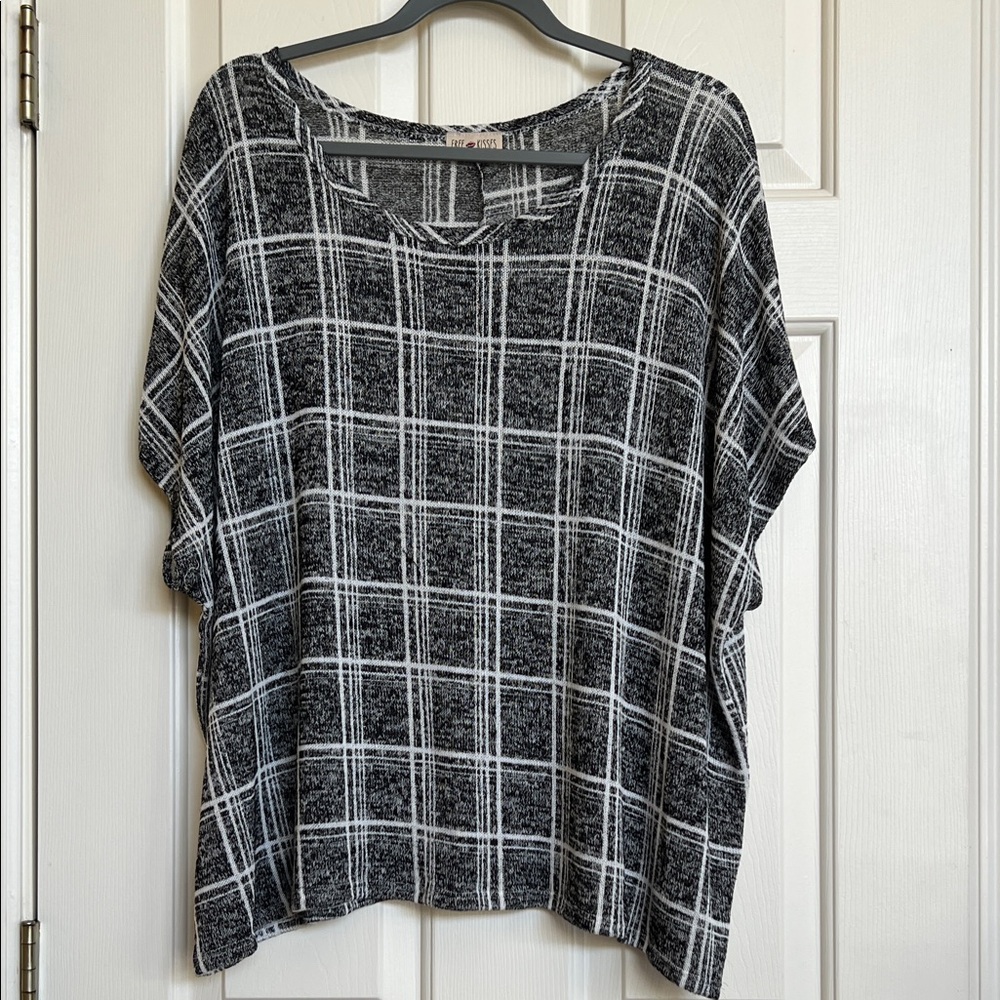 Free Kisses tops
 ( poncho style )